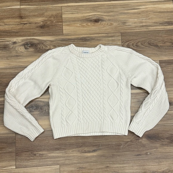 Aritzia Sunday Best Lima Cable Knit Sweater Heather Light Oatmeal Sz Medium - Picture 4 of 15